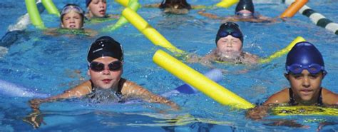 Yüzme Sporu Yaparken Rahat Hareket Edebileceğiniz Kıyafetler